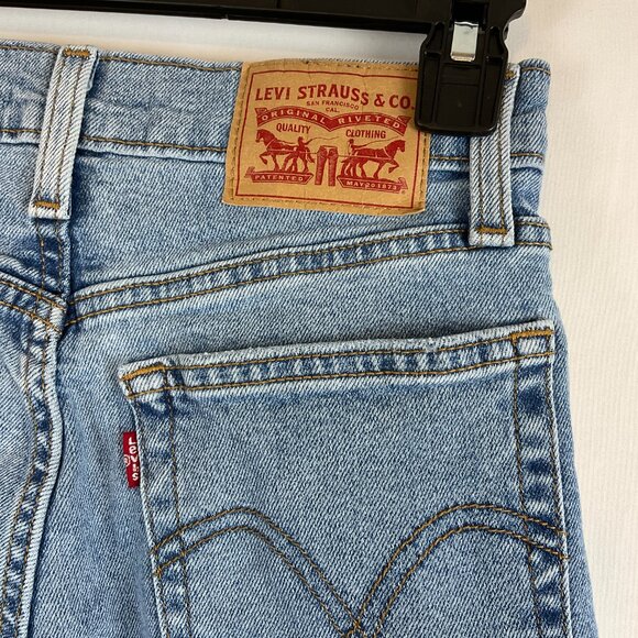 Levi's Wedgie Straight Jeans 25 Medium Blue Wash Distressed Raw Hem - Picture 11 of 12